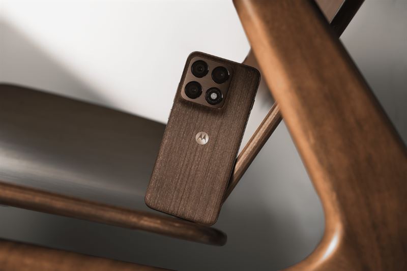 moto edge 70 pro展現獨特材質機身,將美學再升級