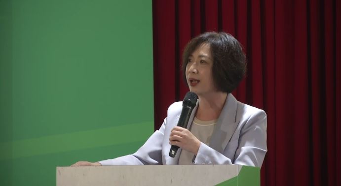 何欣純提出打造捷運路網效率、全齡照顧福利、無人載具產業聚落等「三個第一」(圖/翻攝畫面)