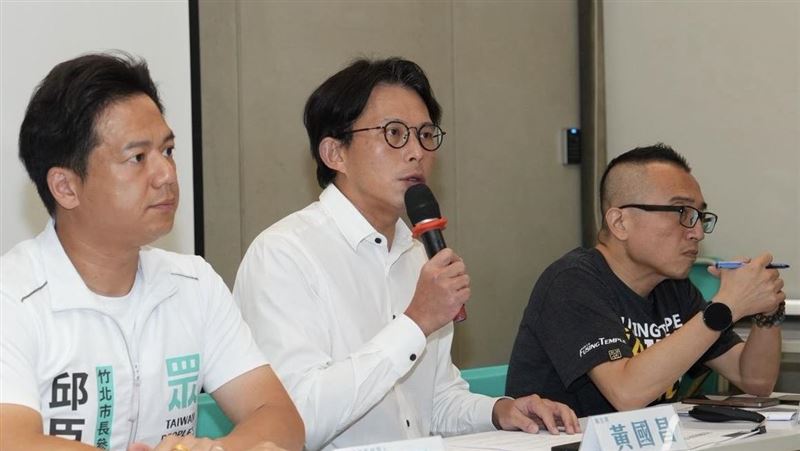 喊藍白合建在誠信之上 黃國昌點名徐欣瑩