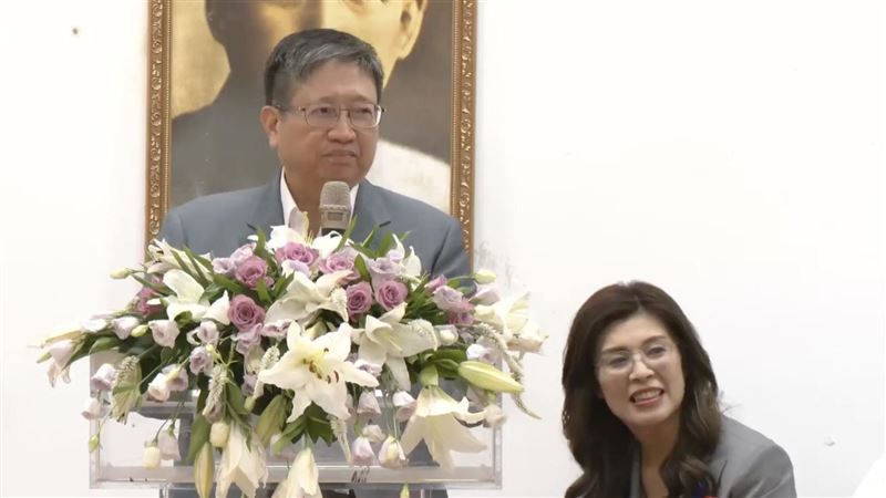 尷尬!徐欣瑩在台上 藍議員:陳見賢加油
