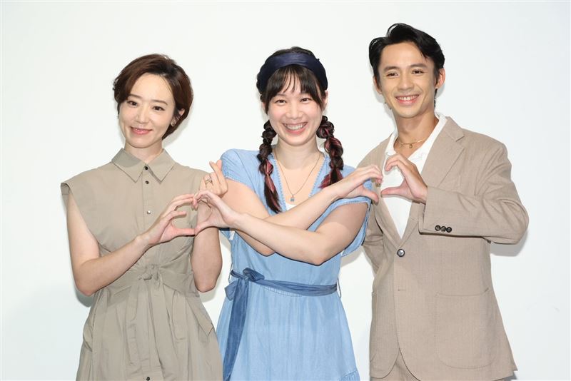 《轉角那間心藥局》,第一波卡司發布媒體茶敘,許乃涵、林子熙和洪毓璟,這三位湊在一起,簡直把現場變成了真心話大冒險大會。(圖/記者鄭孟晃攝影)