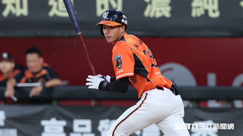 中職37年例行賽,統一獅右外野手張皓崴。(圖/記者劉彥池攝影)