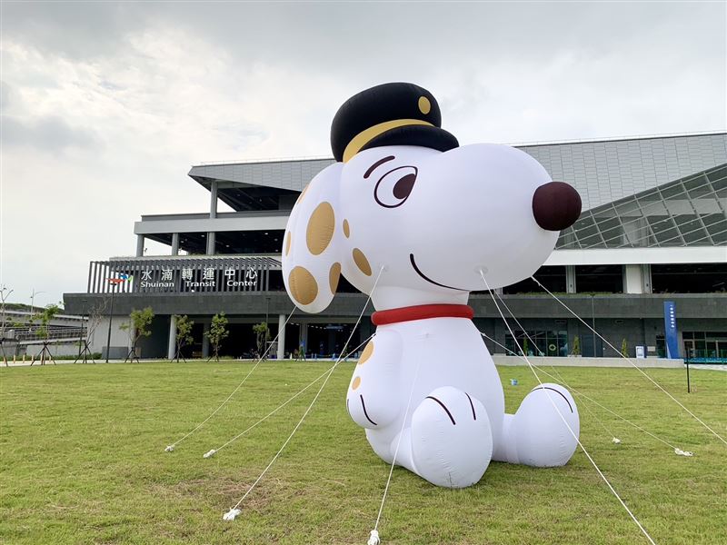 水湳轉運中心8月5日啟用！史努比限定快閃打造城市新地標。（圖／臺中市政府新聞局提供）