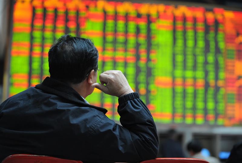 台股經歷大幅上漲後進入箱型整理,資深分析師杜金龍建議投資人可善用市值型、主動型與高息兼顧的ETF多元配置,趁市場震盪邊整理邊布局。(資料來源:鏡週刊資料畫面)
