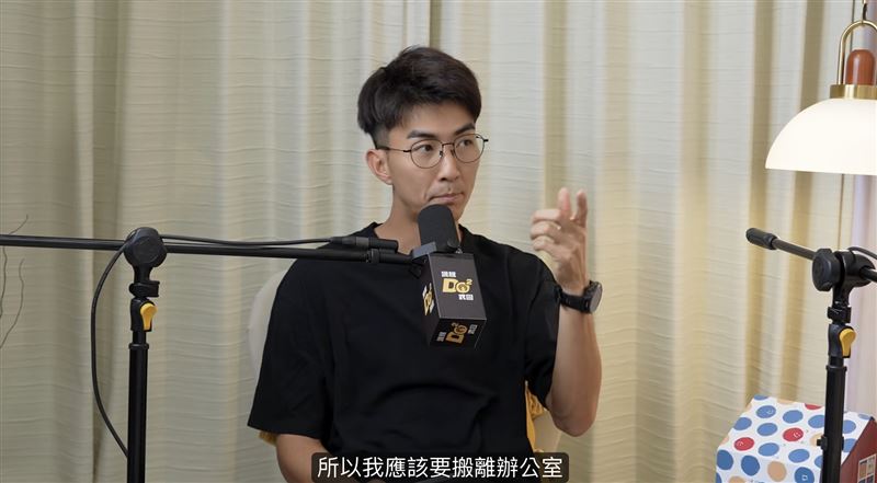 The DoDo Men向蔡阿嘎請教如何降低員工離職率。(圖/翻攝自YouTube 跳脫Do式圈)
