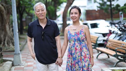 新聞封面