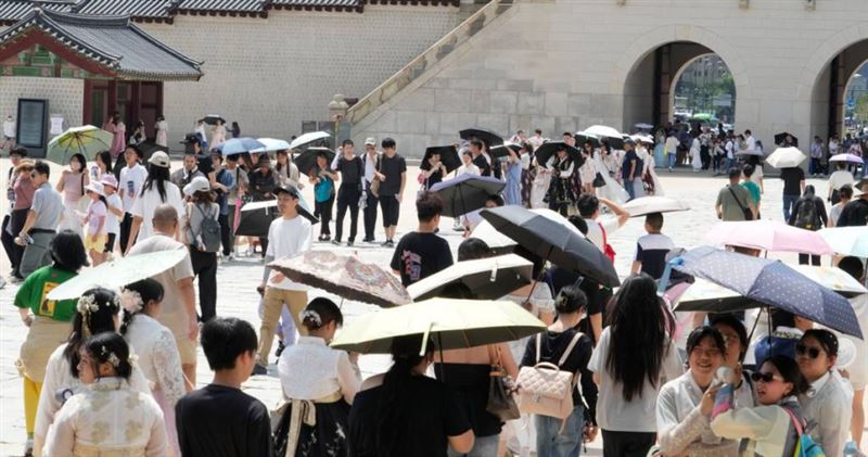 南韓連日遭受極端高溫侵襲。(圖/達志/美聯社)