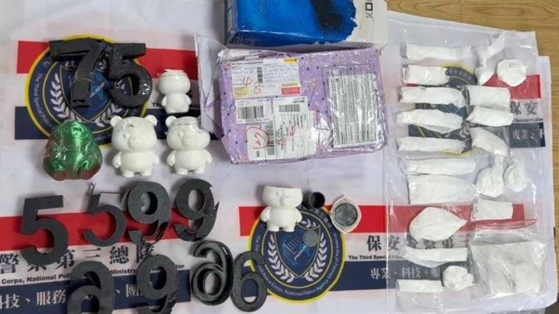 癌末男缺錢鋌而走險　3D玩具熊夾藏K他命