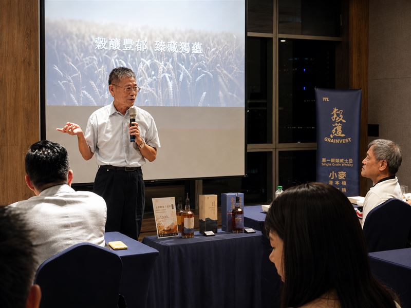 前台灣菸酒公司總經理林士傑受邀出席，大方分享其豐富的威士忌品鑑知識與獨到見解。（圖／業者提供）