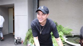 邱瓈寬特助Jeff現身追思會協助打點後事。（圖／記者鄭孟晃攝影）