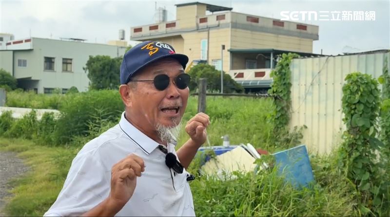 廖大乙前往貴金屬董座命案現場看風水，發現現場道路形成「彎刀煞」，容易招致小人、官司纏身。（圖／翻攝畫面）