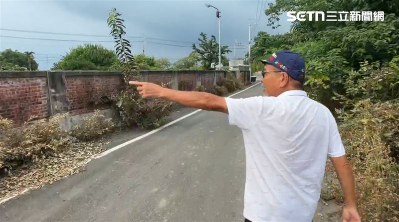 廖大乙前往貴金屬董座命案現場看風水，發現現場道路形成「彎刀煞」，容易招致小人、官司纏身。（圖／翻攝畫面）