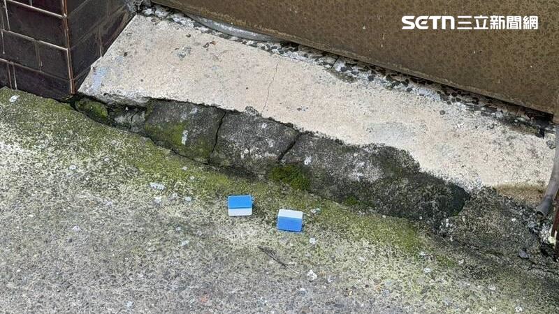 北市許婦行經延平北路五段163巷時遭到數顆麻將攻擊。(圖/翻攝畫面)