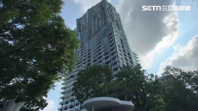 稱龍蝦咬完就吐 爆李世宗要信徒喝精油