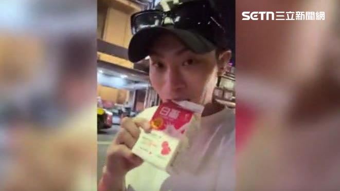 飲料空盒找嘸地方丟 騎車咬著遭攔查槓警