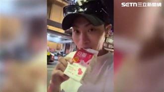 飲料空盒找嘸地方丟　騎車咬著遭攔查槓警