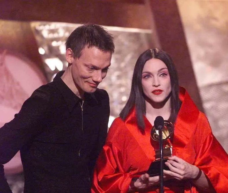 威廉奧比特(William Orbit)曾一手打造瑪丹娜(Madonna)專輯。(圖/翻攝自X平台)