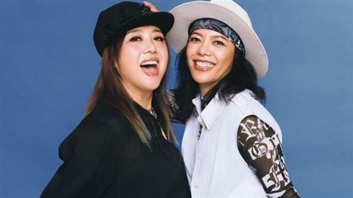青春回來了！「阿妹妹」睽違27年驚喜合體