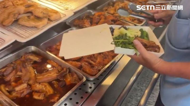 佛心價吸客!屏東自助餐雞肉加3菜銅板價