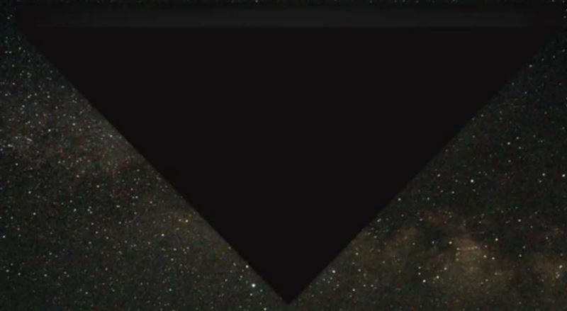 美國五角大廈釋出最新一批UAP/UFO解密檔案，包含FBI根據目擊飛官證詞繪製的阿富汗巨型三角形UFO模擬圖。（翻攝自war.gov）