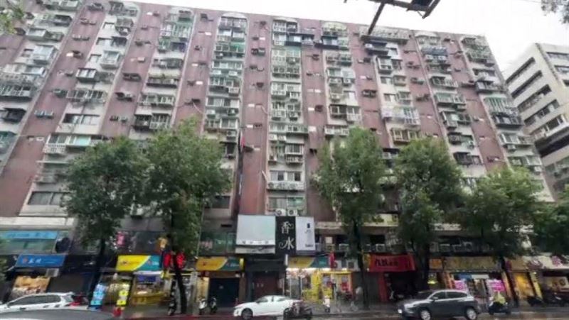 台北市中山區一處大樓,這名屋主是先前爆出8億人瑞案的孫子王姓男子,他加入社宅包租計畫