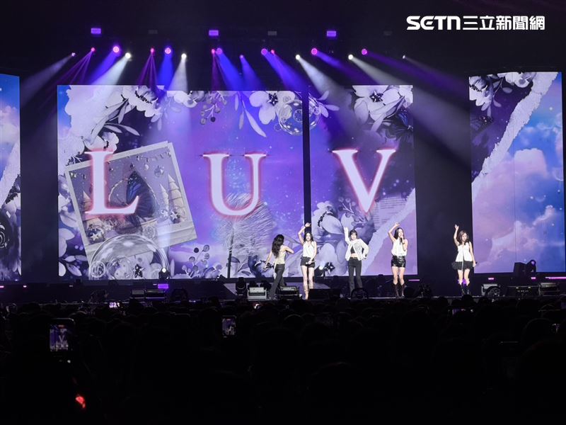 Apink登上「K-WAVE INFINITY」韓流演唱會,演唱多首經典歌曲掀起回憶殺。(圖/讀者提供)