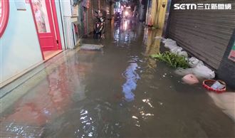 颱風還沒到！基隆爆海水倒灌 商家超哀怨