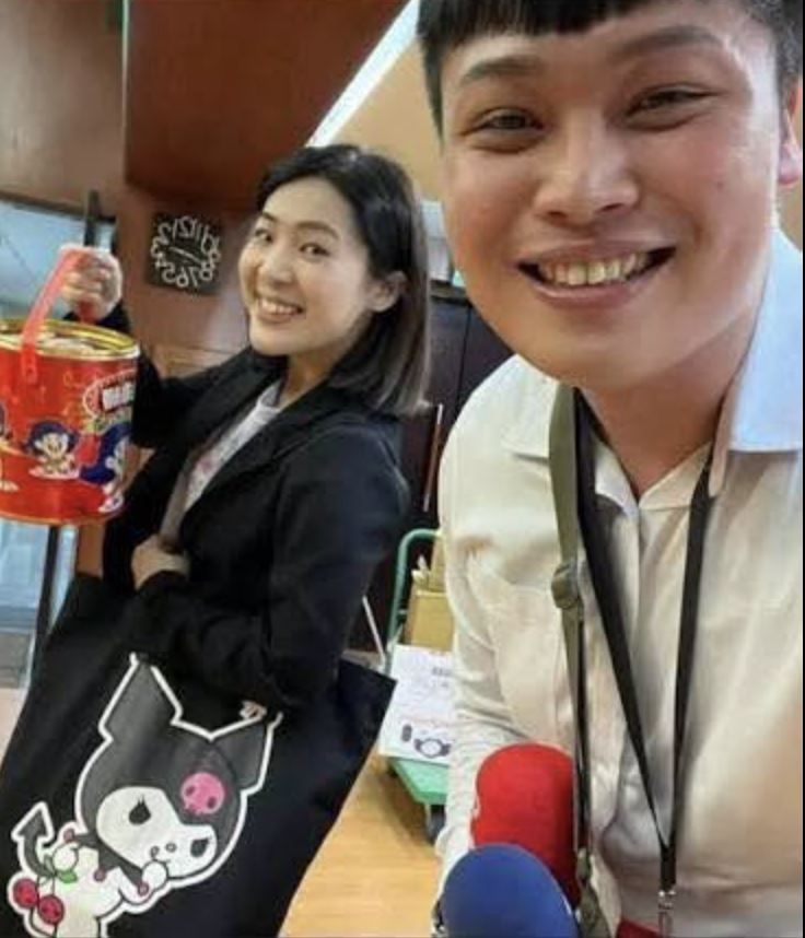 林智群曬出徐巧芯和林宸佑合照補刀。(圖/翻攝自林宸佑臉書)