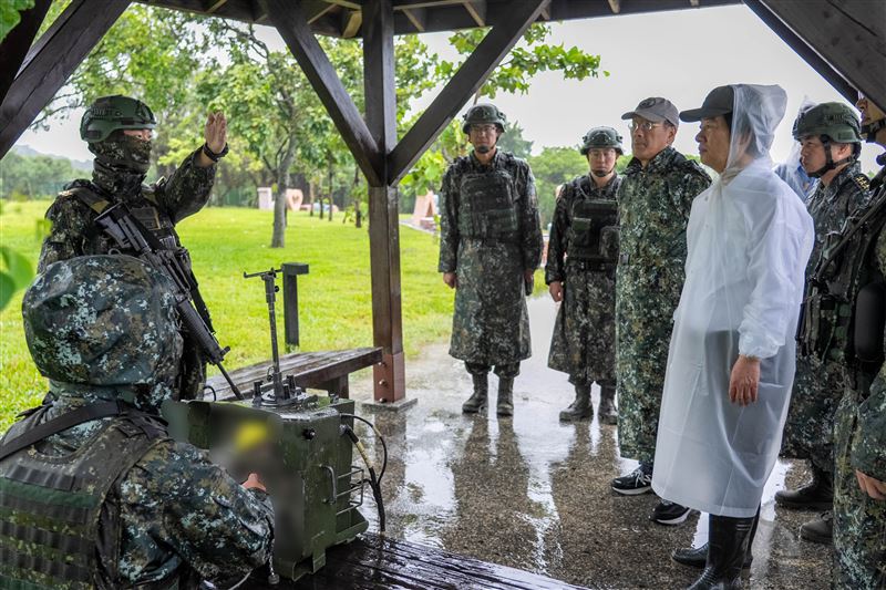 賴清德總統今(9)日上午前往桃園視導「漢光42號演習-要域火殲」。(圖/總統府提供)