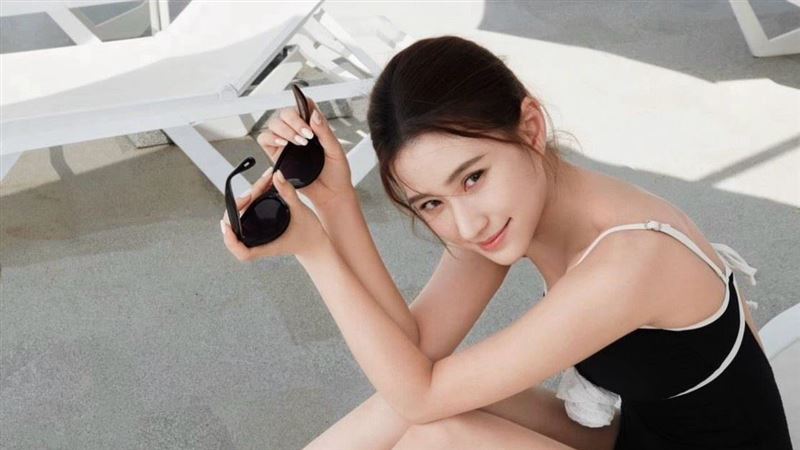 賭王千金辣曬泳照　遭直擊1幕破婚變傳聞