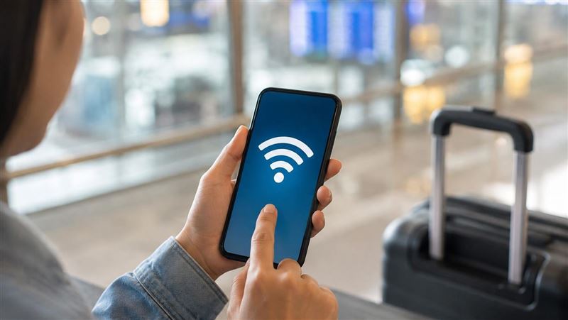 出國別亂連免費Wi-Fi 做錯信用卡恐遭盜
