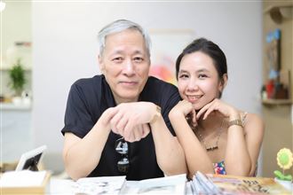姜厚任、童芯（本名陳苡孋）接受《三立新聞網》專訪。（圖／記者鄭孟晃攝影）