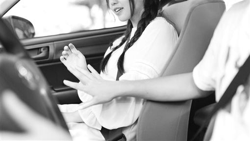 經紀人車內強吻女星挨告！最終栽在錄音檔