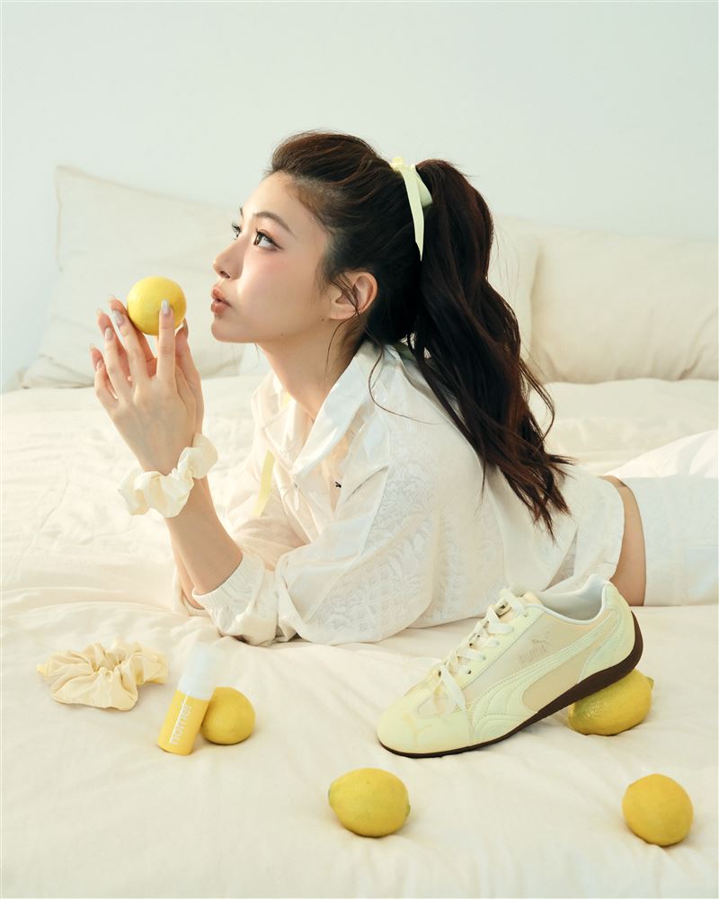 PUMA攜手nomel開啟夏天必收藏Speedcat Etoile限定配色-檸檬黃。(圖/品牌業者提供)
