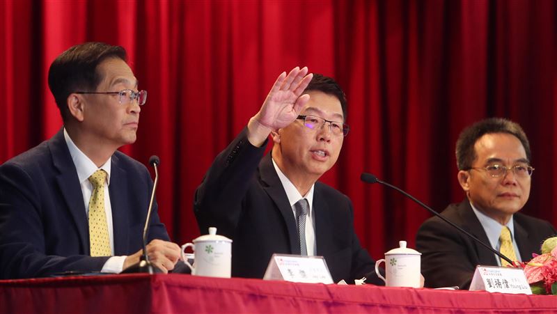台指期破45000點　本週聚焦鴻海、大立光