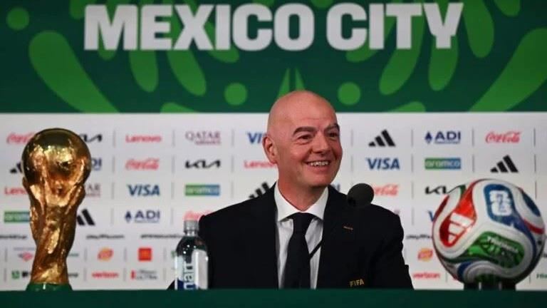 傳與女員工婚外情助升遷　FIFA主席回應了