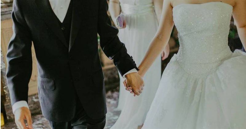 結婚典禮被視為婚姻的正式起點,籌備婚禮的過程,需要雙方溝通協調,而當天的互動往往成為關係中難忘的情感節點。(示意圖/Pexels)
