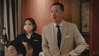 徐子翔（右）在返台後，曾試圖從事自己熱愛的工作，但發展未如預期。（翻攝自徐子翔IG）