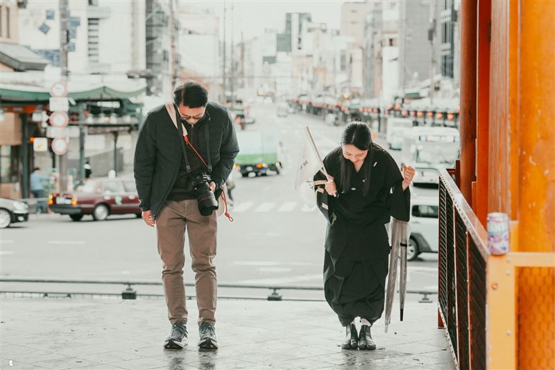 散步行程在八坂神社前告一段落,與OMO Ranger一起躬身道別感謝,也為這趟走訪三間京都OMO的旅程劃下美好句點