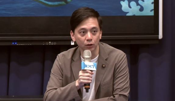 牛煦庭提到社宅、未來帳戶稱，若沒把國計民生照顧好，「恐怕少子女化的問題都會讓中華民國提早滅亡」（圖／翻攝畫面）