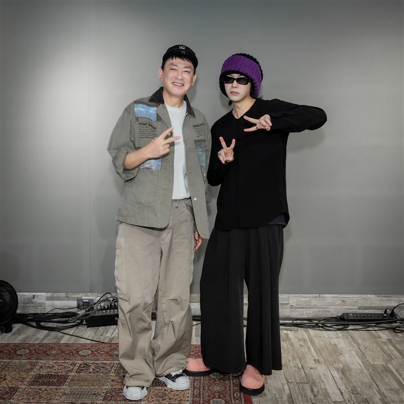 王識賢（左）與麋先生聖皓（右）將有驚喜合作。（圖／曼尼娛樂提供）