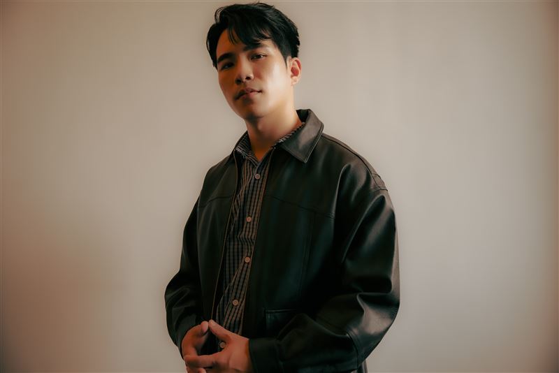 黃珌被封為「早餐店周杰倫」,感謝吳宗憲等音樂人鼓勵。(圖/Still Photographer 周子厚 SMOKE 提供)