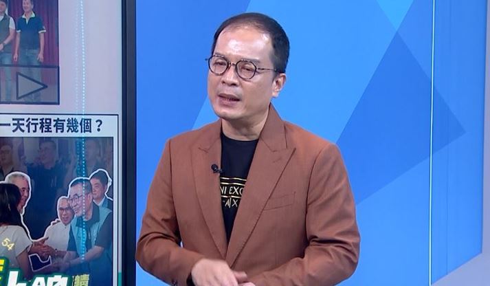 資深媒體人鍾年晃認為,外界目前最關注的並非只有徐欣瑩是否能順利整合,而是陳見賢後續會採取什麼態度。(圖/翻攝自《新台派上線》)
