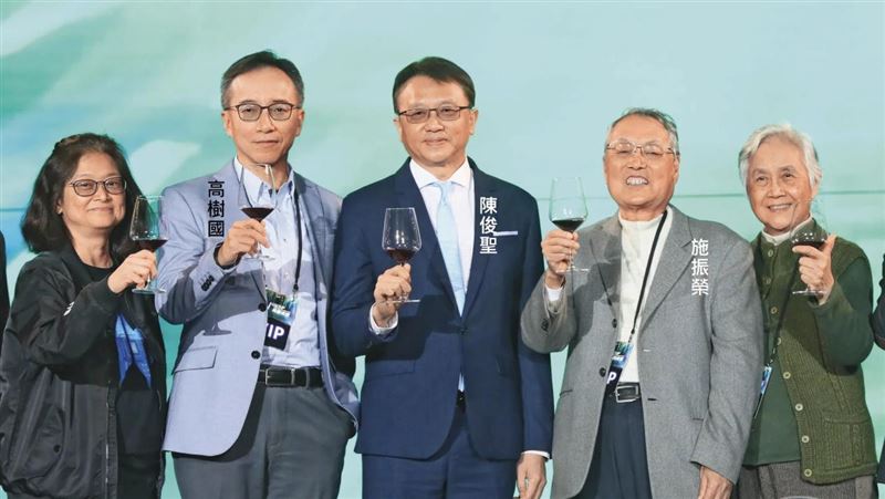 爆偷吃女下屬以私害公　宏碁營運長回應了