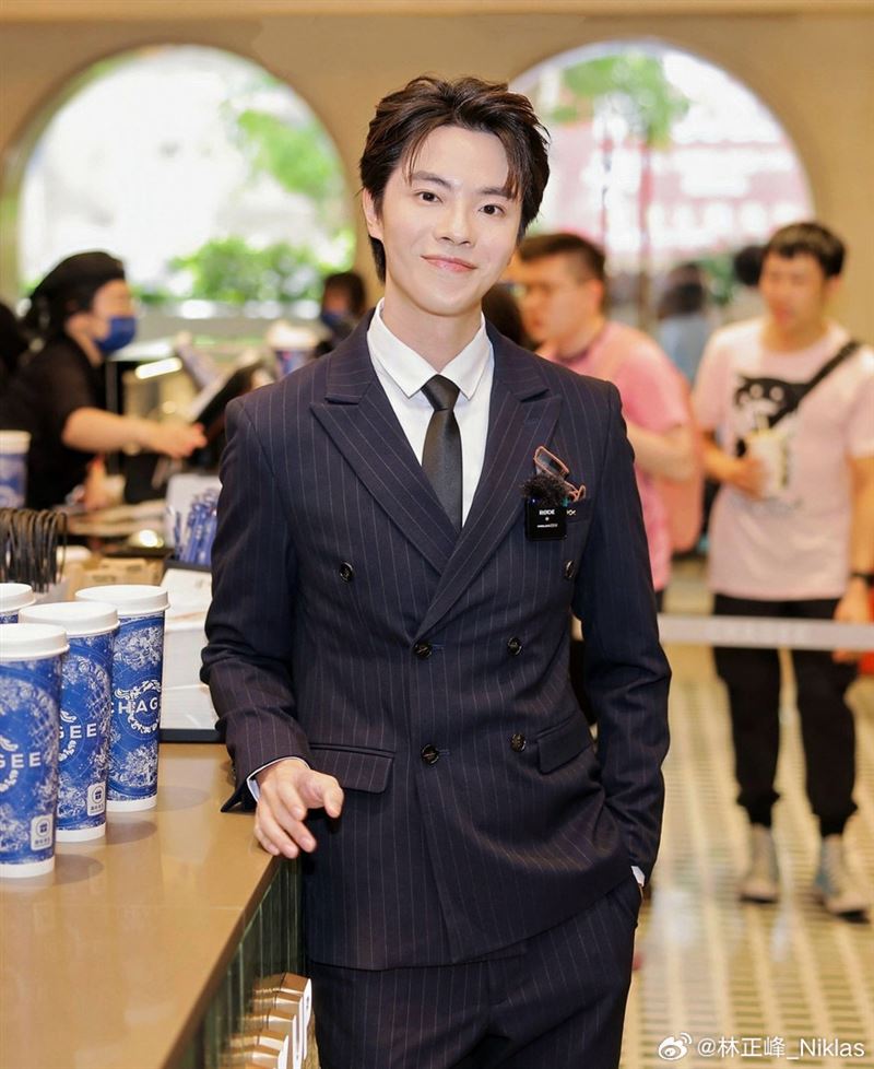 香港男星林正峰因出演《新聞女王》走紅,近期轉往中國發展。(圖/翻攝自微博)