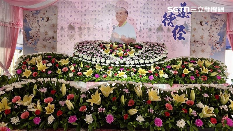 為了趕在農曆7月鬼門開前出殯,告別式將於明天在老家舉行。(圖/民眾提供)