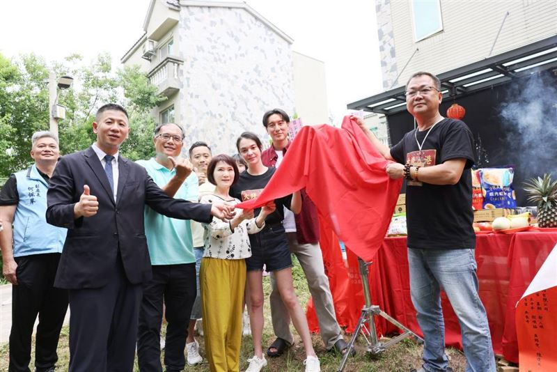 導演黃朝亮執導的賀歲喜劇《大錢入港》金門開拍