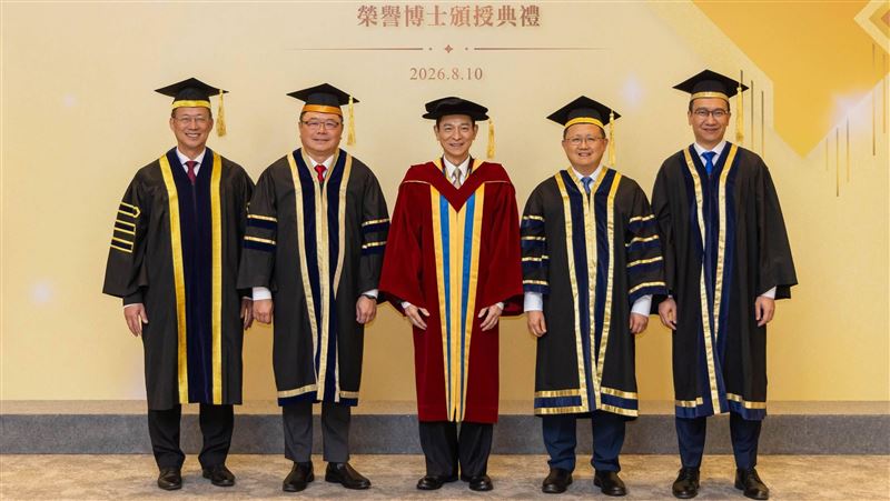 AI也無法取代 劉德華獲香港浸大榮譽博士