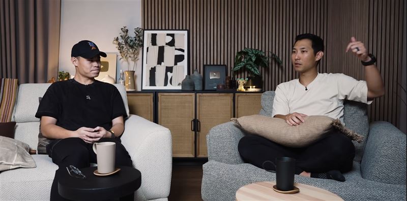 聖結石昔日是臺灣知名百萬YouTuber之一,近日登上節目提到自己消失的五年的近況。(圖/翻攝自YouTube the劉沛)