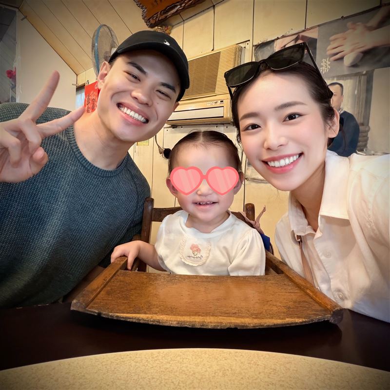 聖結石消失的五年將事業重心轉往家庭和投資。(圖/翻攝自IG @natalie83917)